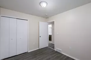 11203 Toepfer Rd, Warren, MI 48089 - Photo 15