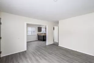 11203 Toepfer Rd, Warren, MI 48089 - Photo 7