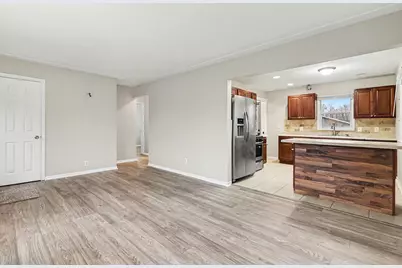 5807 Averill Avenue SW, Wyoming, MI 49548 - Photo 7