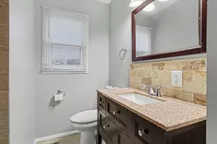 5807 Averill Ave SW, Wyoming, MI 49548 - Photo 15