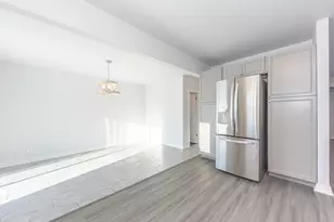 38393 Mason St, Livonia, MI 48154 - Photo 11