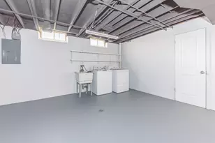 38393 Mason St, Livonia, MI 48154 - Photo 25