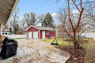 1022 Dayton Ave, Kalamazoo, MI 49048 - Photo 23