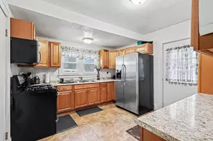 1022 Dayton Ave, Kalamazoo, MI 49048 - Photo 9