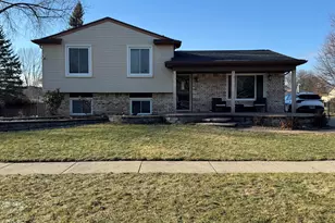 39825 Wolo Ct, Clinton Twp, MI 48038 - Photo 1