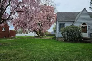 735 Royal Dr, Jackson, MI 49202 - Photo 3