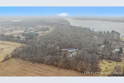 Vl E T U Avenue, Vicksburg, MI 49097 - Photo 5