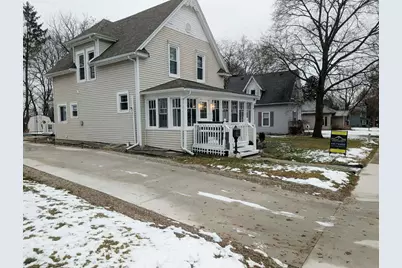 614 W Cass Street, Greenville, MI 48838 - Photo 1