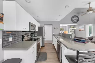 1049 Fairfield Dr, Hudsonville, MI 49426 - Photo 11