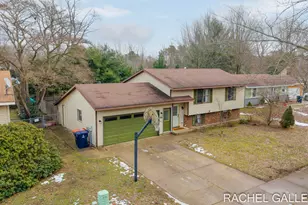 785 Easy Ct, Holland, MI 49423 - Photo 3