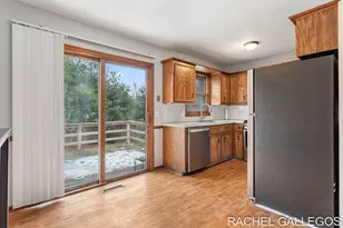 785 Easy Ct, Holland, MI 49423 - Photo 11