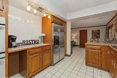 305 N Veronica Court, Saint Joseph, MI 49085 - Photo 7