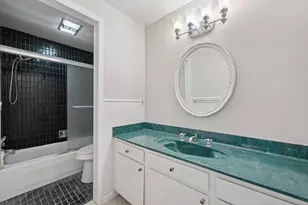 1525 S Hill Blvd, Bloomfield Hills, MI 48304 - Photo 19