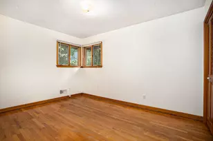 10010 Lloy St, Portage, MI 49024 - Photo 19