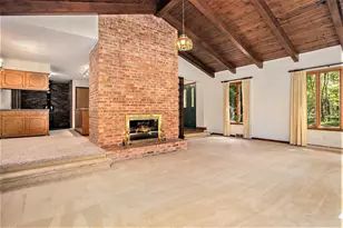 10010 Lloy St, Portage, MI 49024 - Photo 7