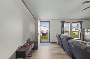 243 Kirk, Adrian, MI 49221 - Photo 3