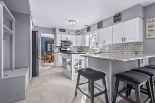 571 Scott Dr, Coldwater, MI 49036 - Photo 3