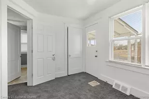 415 Manistique St, Detroit, MI 48215 - Photo 9