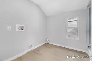 1001 Lincoln Ave NW, Grand Rapids, MI 49504 - Photo 29