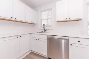 33988 Richard St, Wayne, MI 48184 - Photo 9