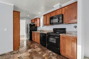 2907 N Sandy Dr, Ludington, MI 49431 - Photo 3