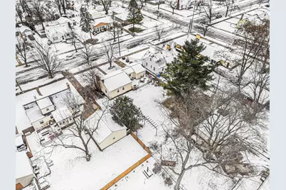 1047 Ellsmere Street NE, Grand Rapids, MI 49505 - Photo 7