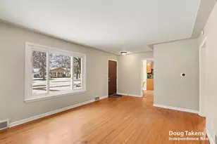 1047 Ellsmere St NE, Grand Rapids, MI 49505 - Photo 13