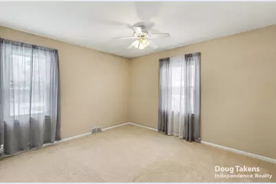 1047 Ellsmere Street NE, Grand Rapids, MI 49505 - Photo 19