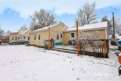 1047 Ellsmere Street NE, Grand Rapids, MI 49505 - Photo 3