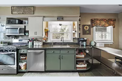 793 Oakridge Drive, Jackson, MI 49203 - Photo 13