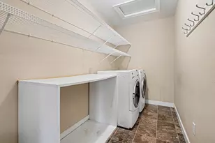 6061 Equestrian Woods Ct, Kalamazoo, MI 49009 - Photo 17