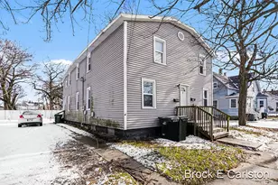 1580 8th St, Muskegon, MI 49441 - Photo 3