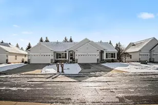 1215 Linwood Dr NW, Grand Rapids, MI 49534 - Photo 3