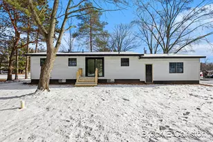 945 N Van Eyck St, Muskegon, MI 49442 - Photo 27