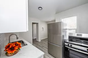 1309 Agard Ave, Benton Harbor, MI 49022 - Photo 11