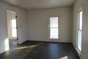 130 W Riverside Dr, Ionia, MI 48846 - Photo 5