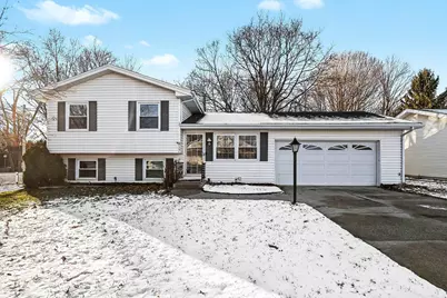 917 N Detroit Street, Buchanan, MI 49107 - Photo 1