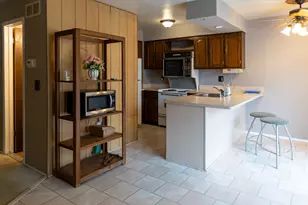 20977 Sherman Ave, Southfield, MI 48033 - Photo 5