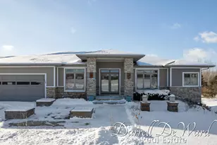 10701 Whispering Waters Ln SE, Caledonia, MI 49316 - Photo 31