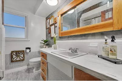 241 Kinney Avenue NW, Grand Rapids, MI 49534 - Photo 9