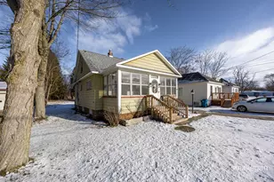 2040 Lawnel Ave, Muskegon, MI 49441 - Photo 1