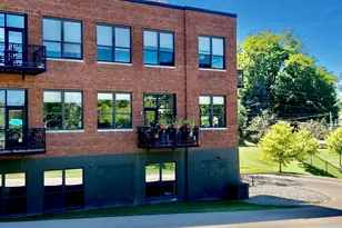 525 Superior St, South Haven, MI 49090 - Photo 3