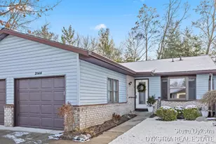 2144 Ter Van Dr NE, Grand Rapids, MI 49505 - Photo 1