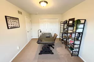 631 Nantucket Dr, Lansing, MI 48906 - Photo 29