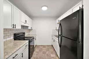 761 Clubhouse Dr, Ypsilanti, MI 48197 - Photo 15