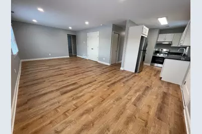 210 W 6th Street #1, Royal Oak, MI 48067 - Photo 3