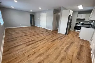 210 W 6th St, Royal Oak, MI 48067 - Photo 3