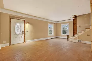 2328 Dean Lake Ave NE, Grand Rapids, MI 49505 - Photo 7