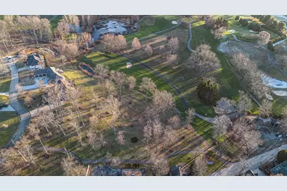 4874 Knoll Court, Watervliet, MI 49098 - Photo 11