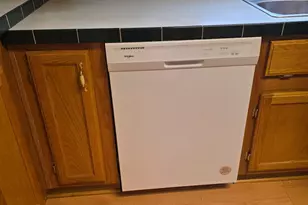 8959 Meadowview Dr, Kalamazoo, MI 49009 - Photo 7